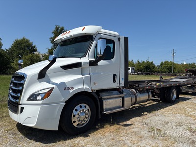 2024 Freightliner Cascadia 116 4x2 Camión portavehiculos