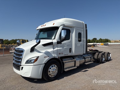 2025 Freightliner Cascadia 116 تراكتور شاحنة كابينة النوم (ثنائية المحور)