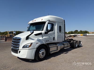 2025 Freightliner Cascadia 116 6x4 تراكتور شاحنة كابينة النوم (ثنائية المحور)