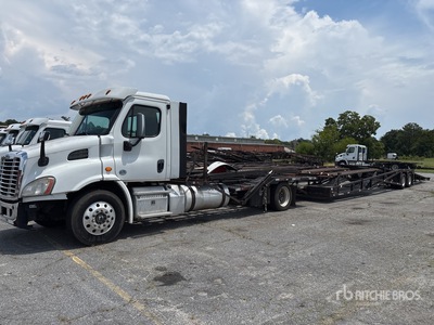 2019 Freightliner Cascadia 113 4x2 S/A Car Carrier Truck
