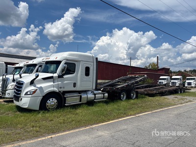2025 Freightliner Cascadia 116 6x4 Sleeper Car Carrier Truck