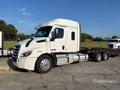 2025 Freightliner Cascadia 116 6x4 Sleeper Autotransporter