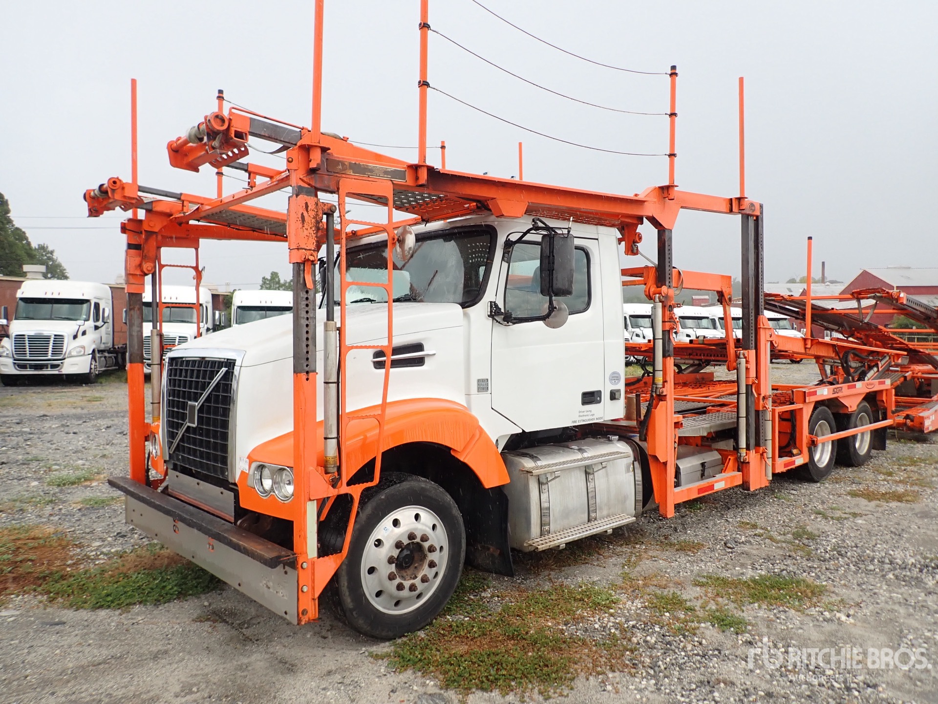 2016 Volvo VAH 6x4 Car Carrier Truck