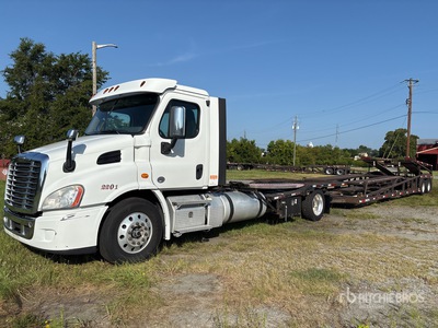 2020 Freightliner Cascadia 113 4x2 Auto Transporter