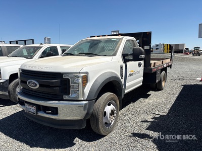 2019 Ford F-550 XL 4x4 Flatbed Truck