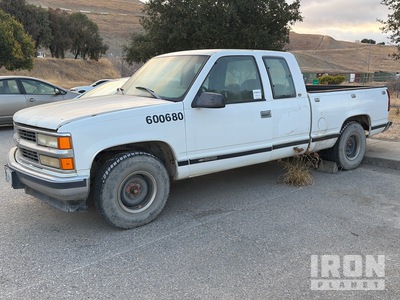 1998 Chevrolet C1500 4x2 Extended Cab Pickup