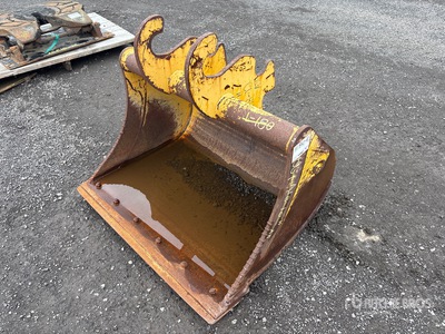 42 in 0.5 cyd Q/C Cleanup Schaufel - Fits John Deere 310L