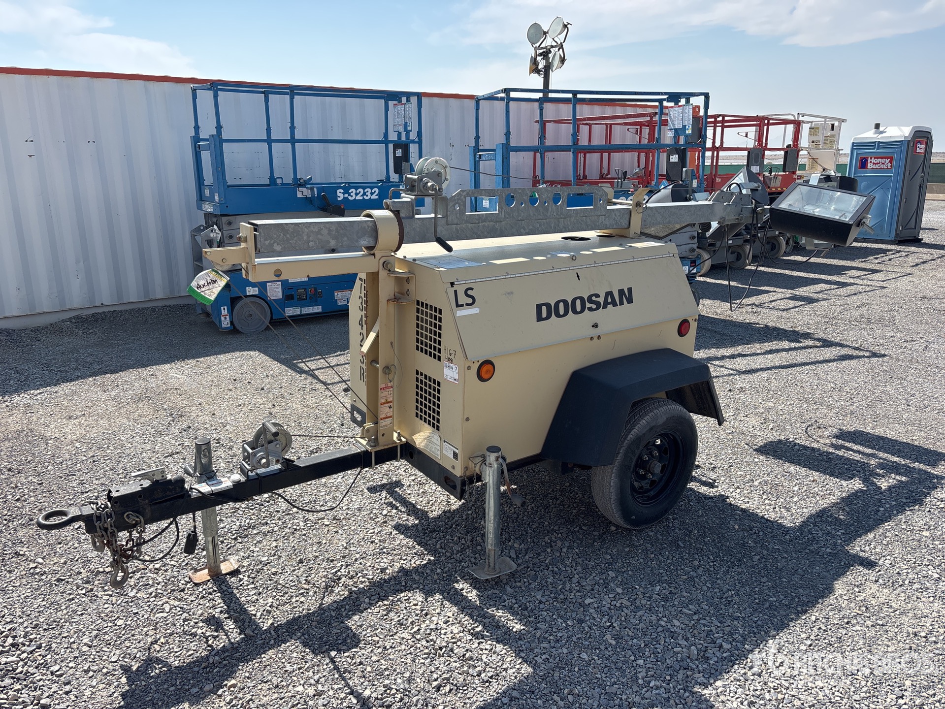 2016 Ingersoll Rand LS-60HZ-T4F Light Tower