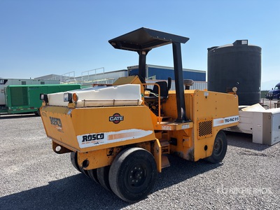 2011 Rosco Tru-Pac 915 9 Wheel Compacteur pneumatique
