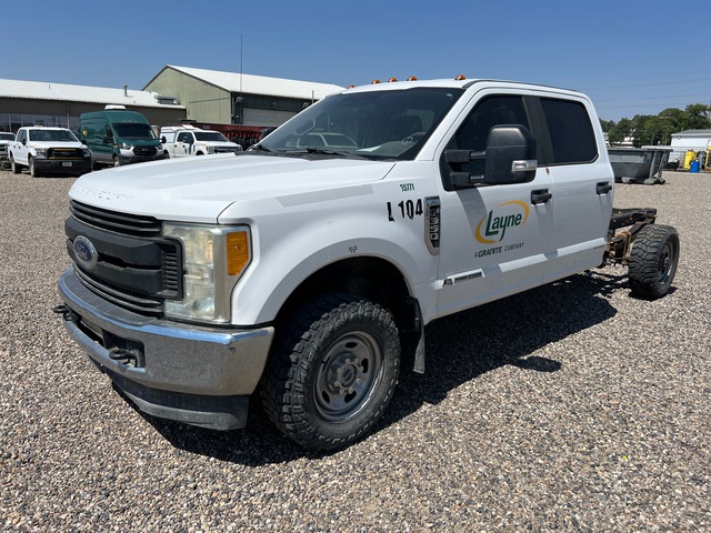 2017 Ford F-350 4x4 Crew Cab Pickup