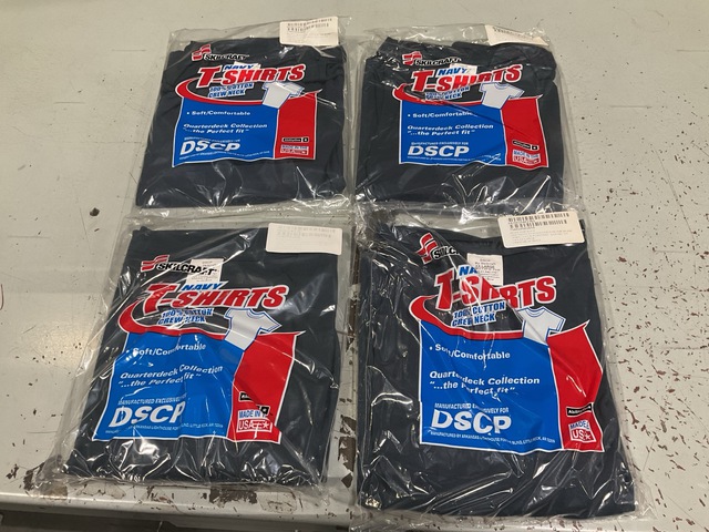 (1,006) Men's Undershirts