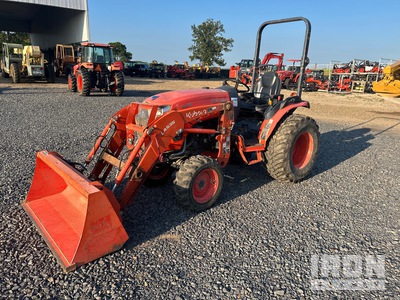 2023 Kubota LX2610HSD 4WD Utility Tractor