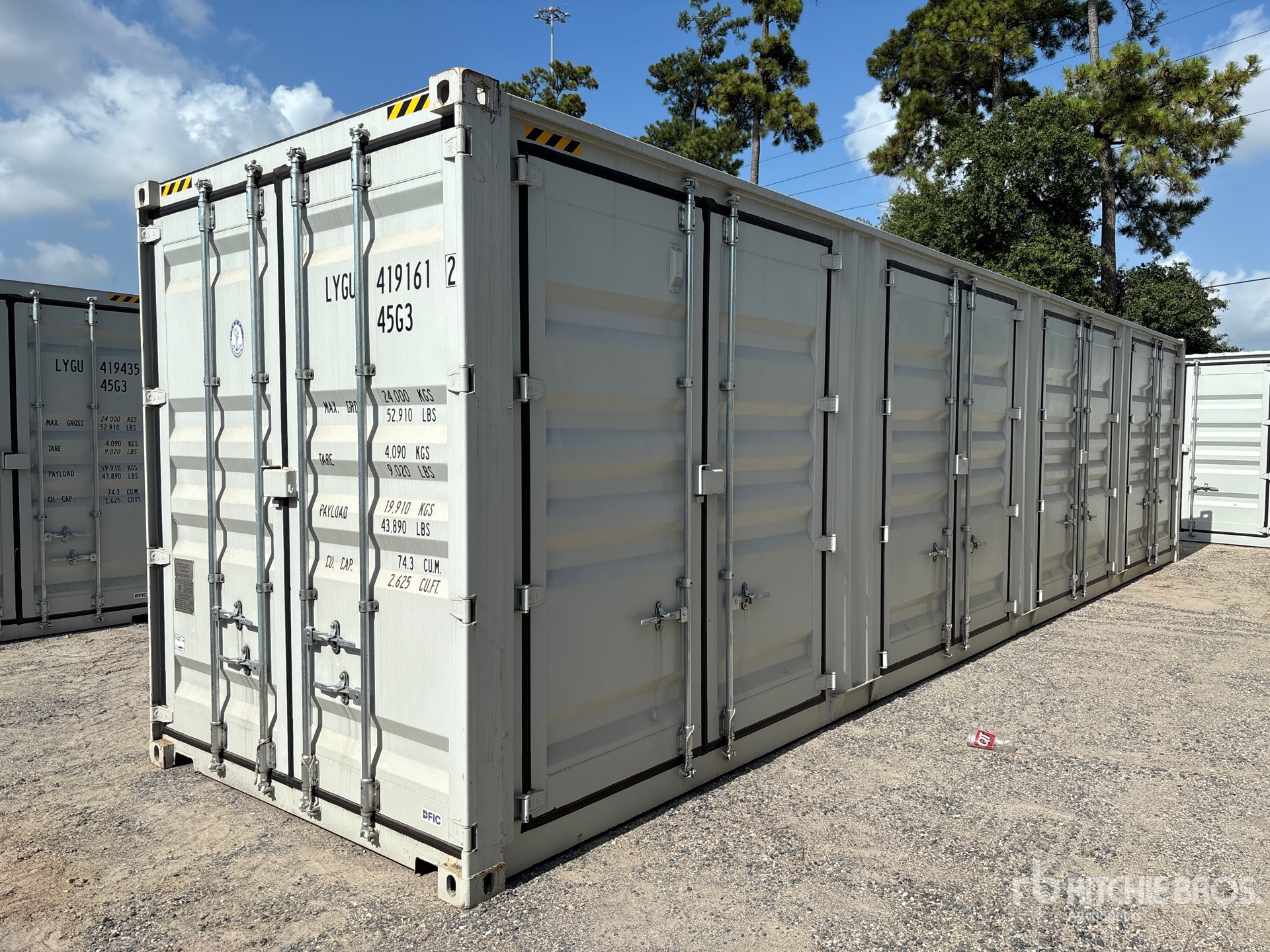2026 40 ft High Cube Multi-Door Storage Container