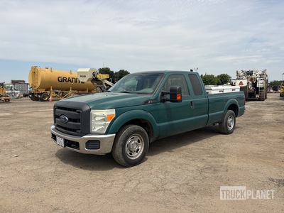2013 Ford F-250 XL 4x2 Extended Cab Pickup