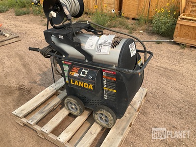 Landa HOT4-20024A Pressure Washer