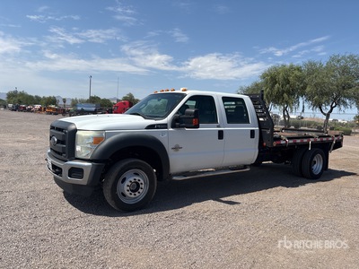 2014 Ford F-550 XL 4x4 Crew Cab Camion à Plateau