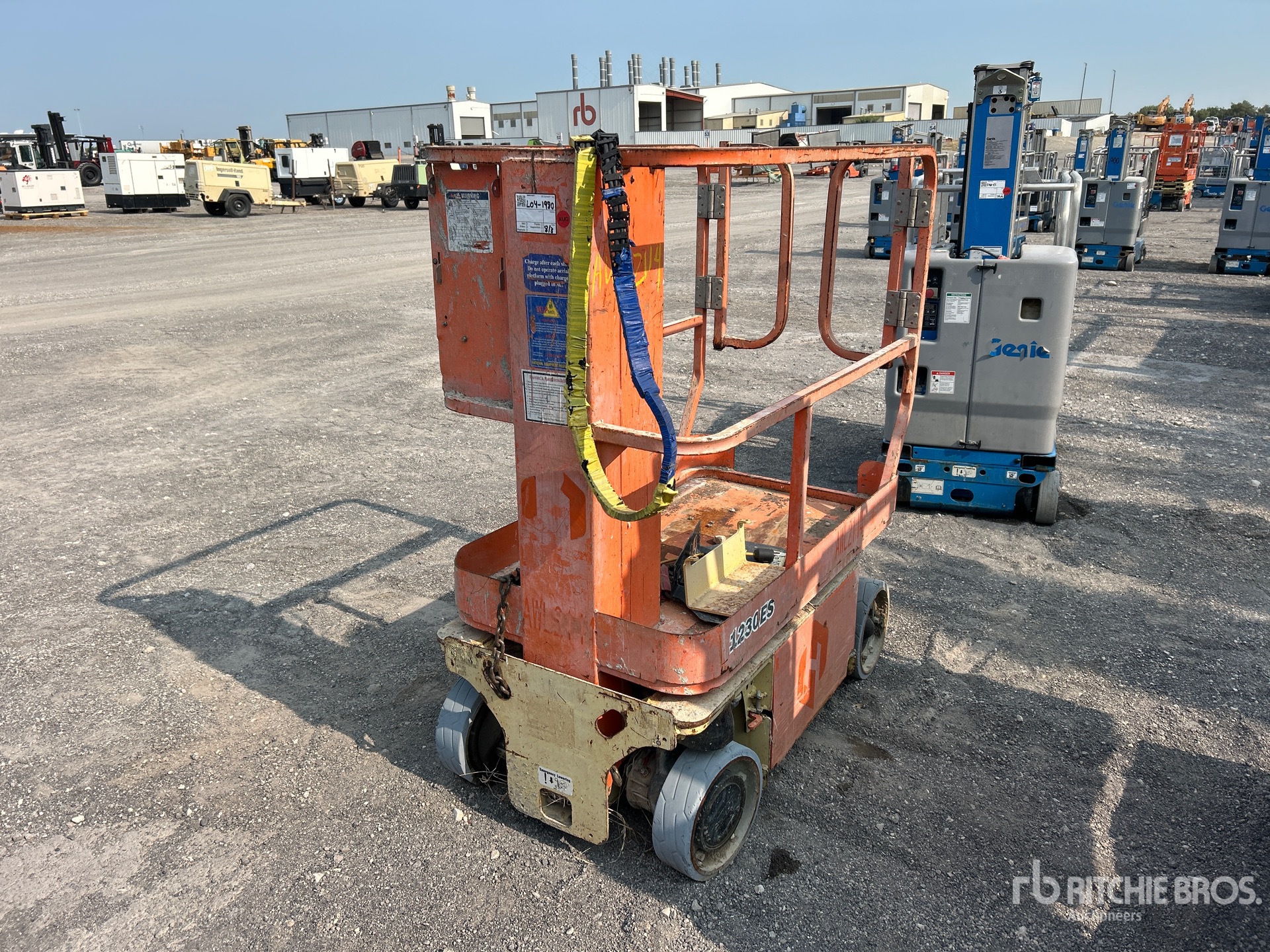 2012 JLG 1230ES Vertical Mast Lift (Inoperable)