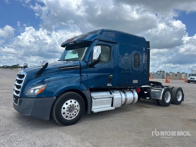 2020 Freightliner Cascadia 126 6x4 T/A Slaapcabine Trekker