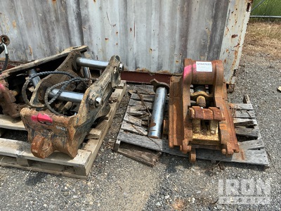 Quantity of (6) quick couplers - Fits Excavator