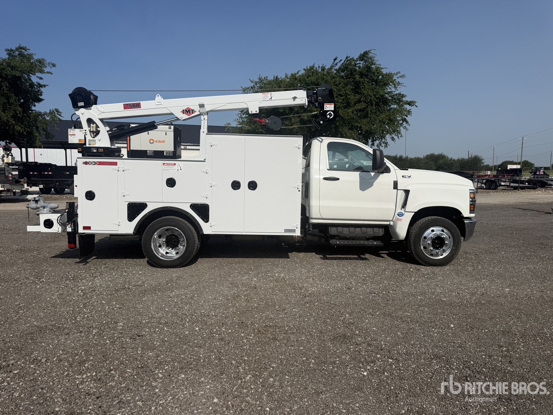 2024 International CV515 SFA 4x2 Service Truck