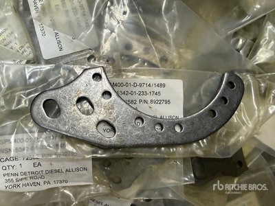 Lot of Bracket, Engine Accessory