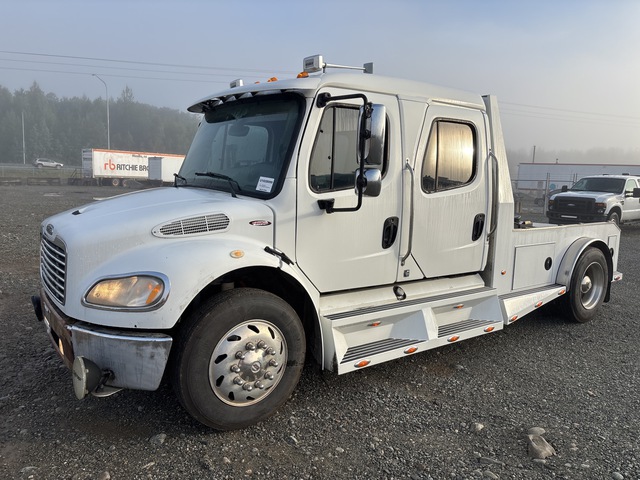2005 Freightliner Sport M2106 4x2 Crew Cab Business Class Versatile Hauler Truck