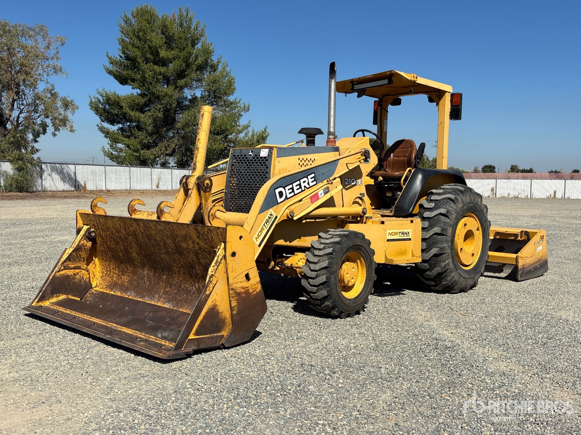 2004 John Deere 210LE 4x4 Landscape Loader
