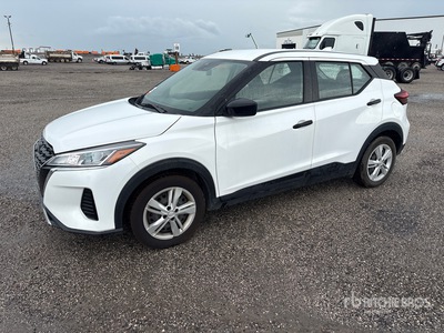 2023 Nissan Kicks 2WD SUV