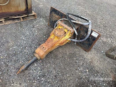 Atlas Copco HP1014 45 in Skid Steer Breaker