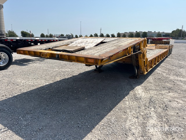 2000 Load King 48 ft Tri/A Folding Neck Trailer