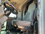 Cab with Seats/armrests