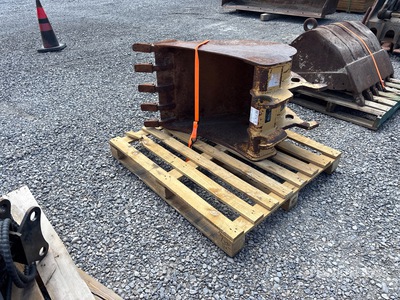 24 in Digging Excavator Bucket