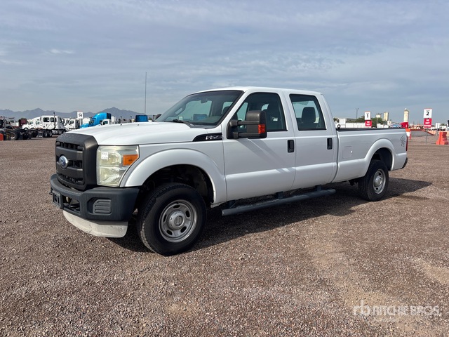 2012 Ford F-250 XL 4x4 Crew Cab Pickup