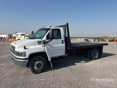 2005 Chevrolet C4500 Flatbed Truck