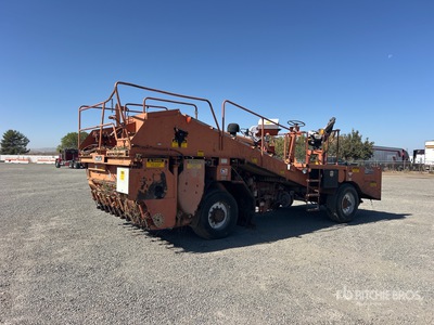 2002 Bearcat BC501 Chip Spreader