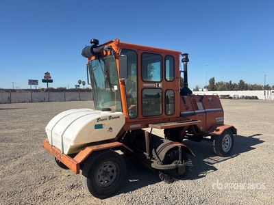 2013 Broce KR350 Barredora