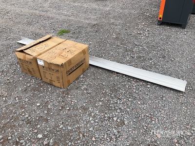 2026 Kowloon YC-25 Quantity of (2) Lote de Reglas De Concreto (Sin Usar) / Concrete Screed اداة تسوية الخرسانة (Unused)
