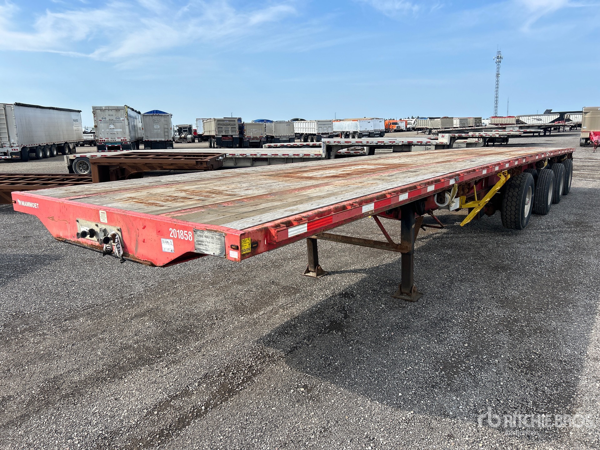 2014 Transcraft TL2000 48 ft Quad/A Flatbed Trailer