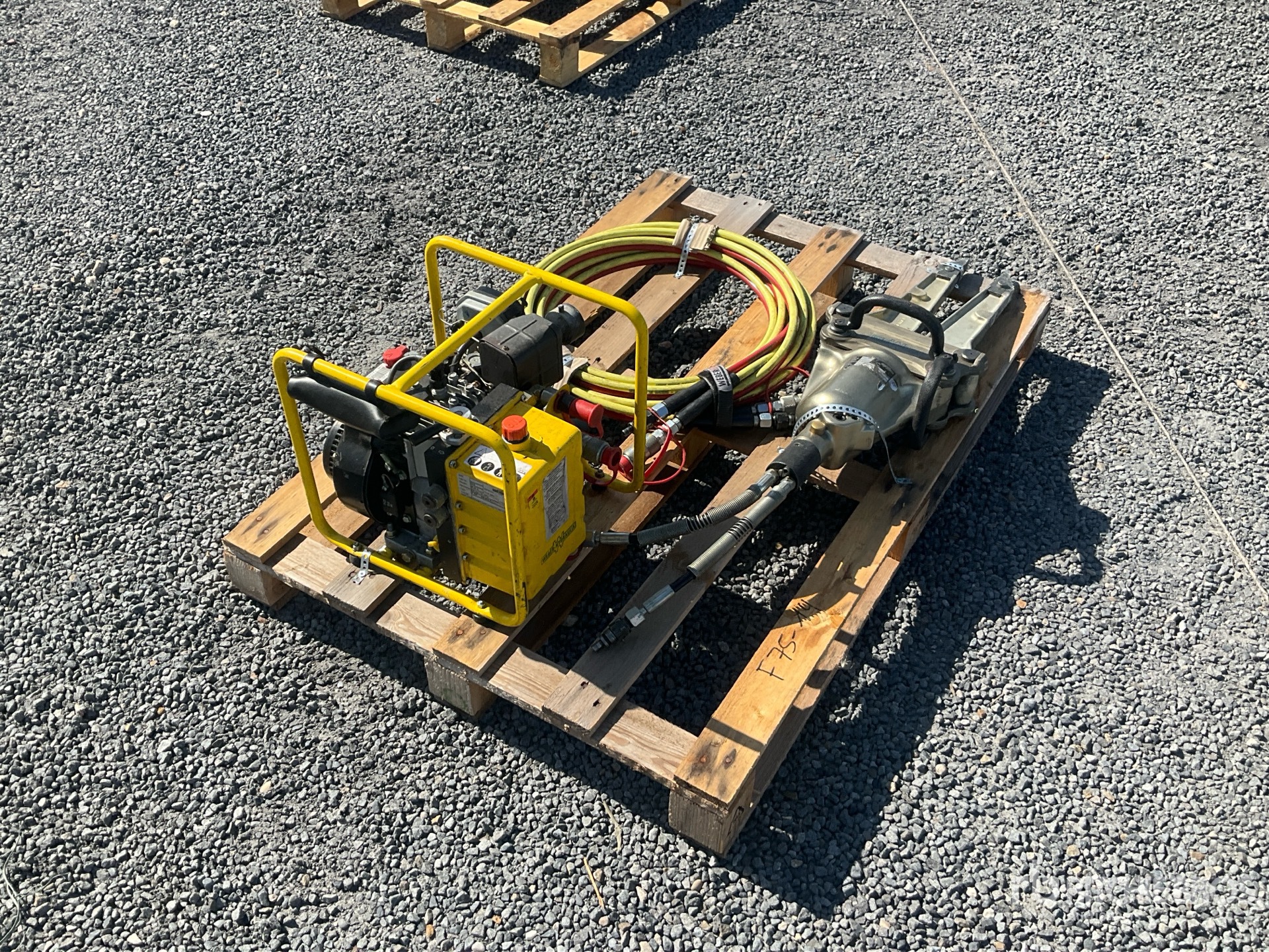 Weber V330 Hydraulic Rescue Set