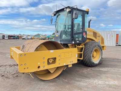 2019 Cat CS-64B Smooth Drum Compactor