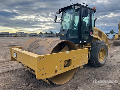 2019 Cat CS-64B Smooth Drum Compactor