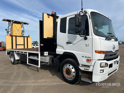 2017 UD Condor PKC8E 4x2 Attenuator Truck