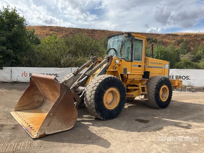 Volvo L-120 Chargeuse sur pneus