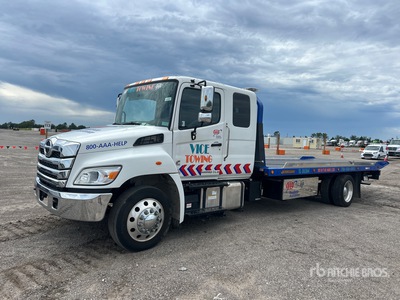 2024 Hino 268 4x2 Extended Cab Ciężarówka z systemem Rollback