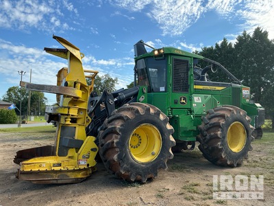 2022 John Deere 643L-II آلة تقطيع الأشجار بعجلات