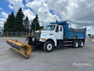 2004 Sterling L8500 6x4 Autocarro spazzaneve