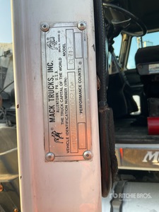 1998 Mack CL713 T / A-kiepwagen