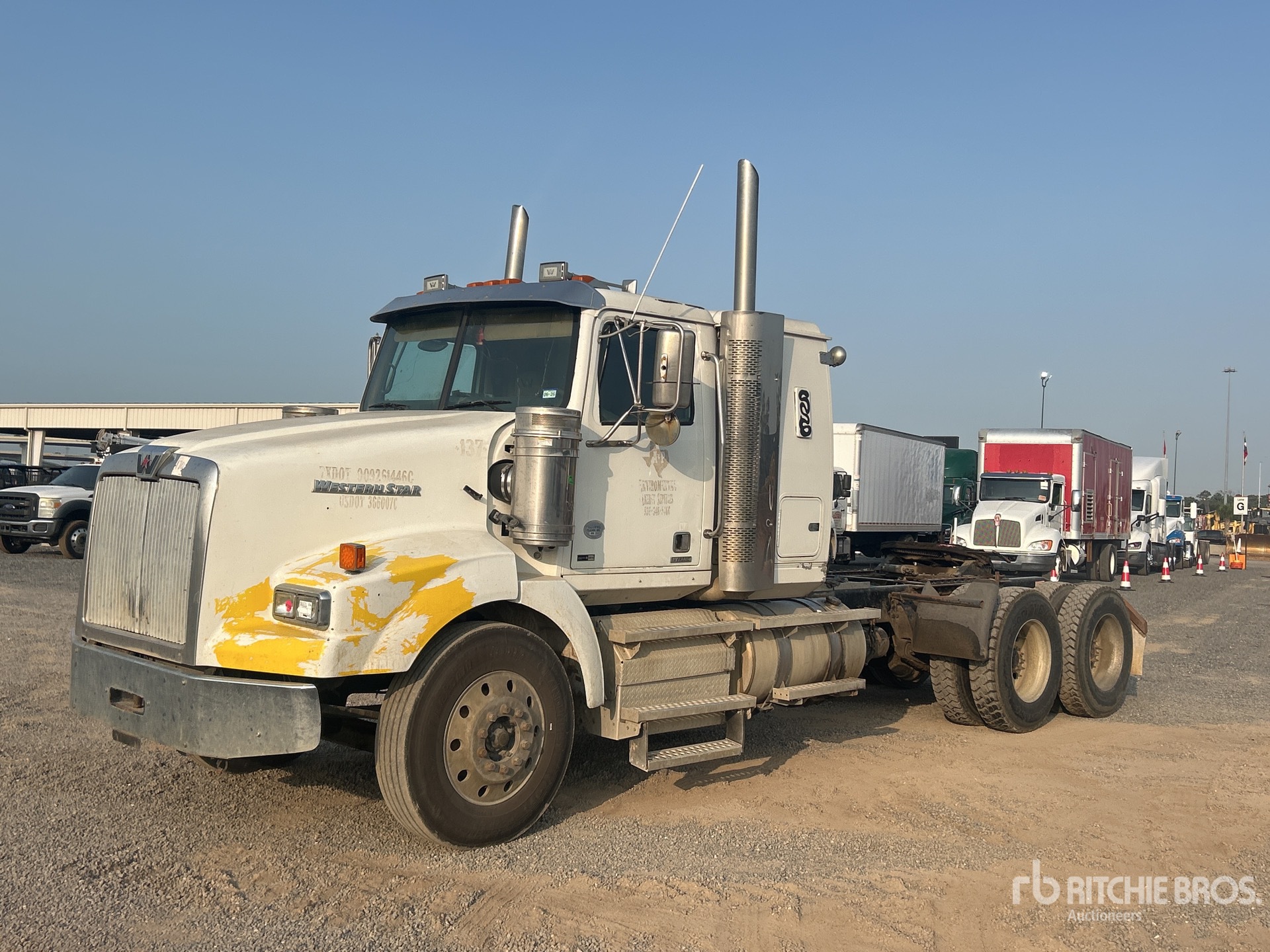 2014 Western Star 4900SB 6x4 T/A Sleeper Truck Tractor