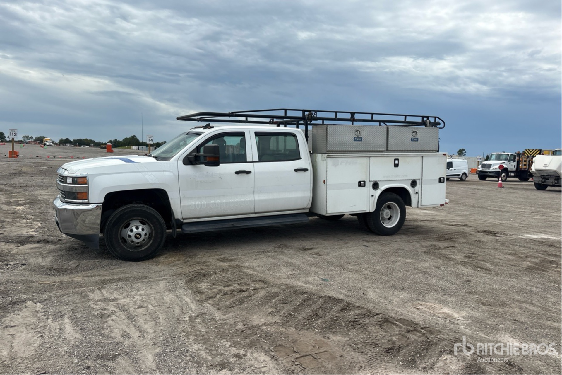 2016 Chevrolet Silverado 2500HD 4x2 Crew Cab Utility Truck
