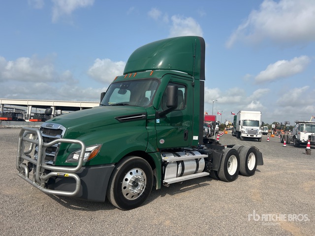 2024 Freightliner Cascadia 126 6x4 T/A Day Cab Truck Tractor